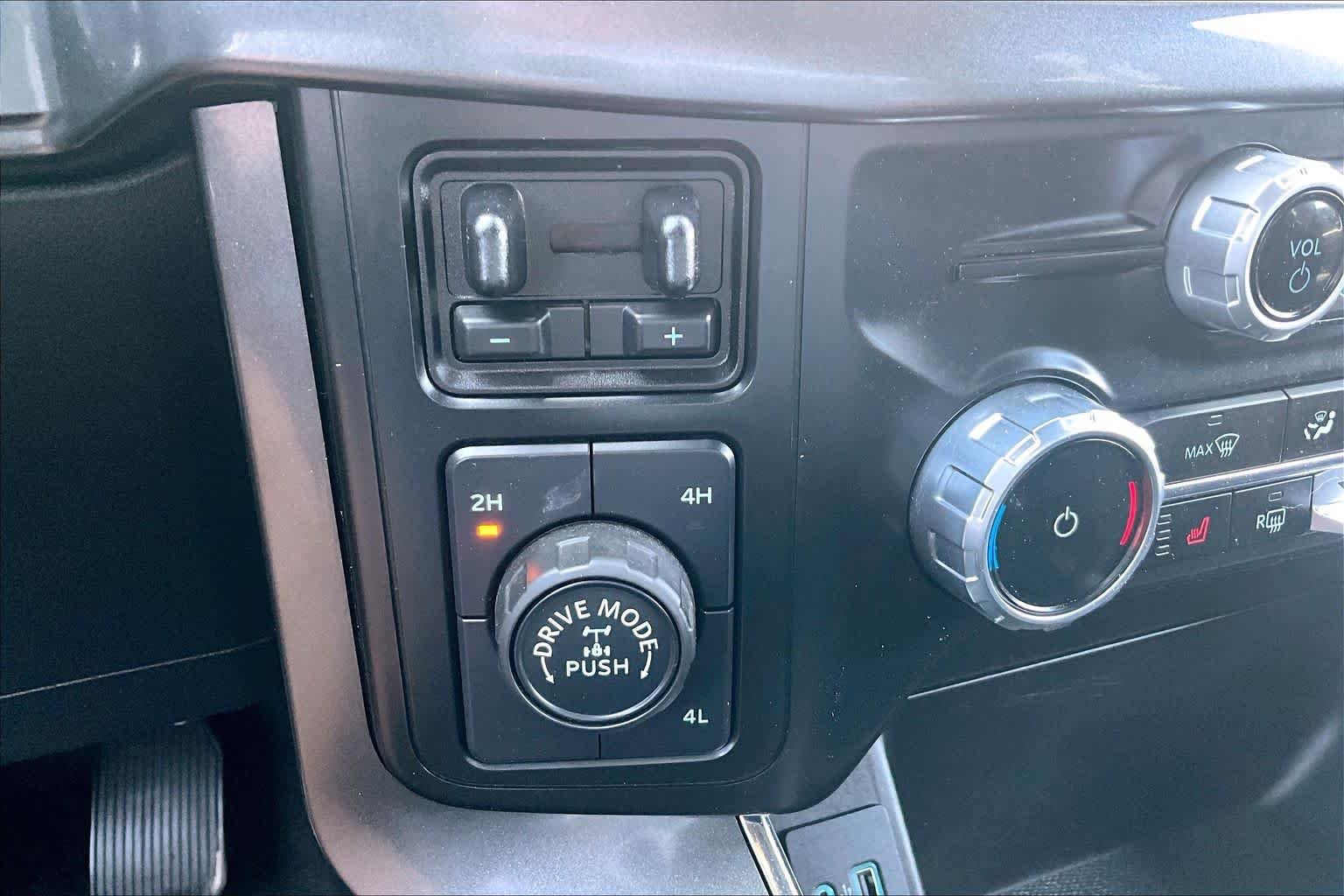 Used 2023 Carbonized Gray Ford XLT image 33