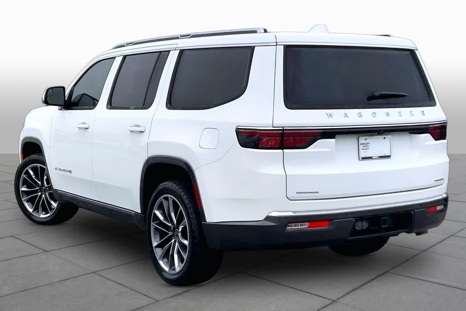 Used 2022 Bright White Clearcoat Jeep Series III image 12