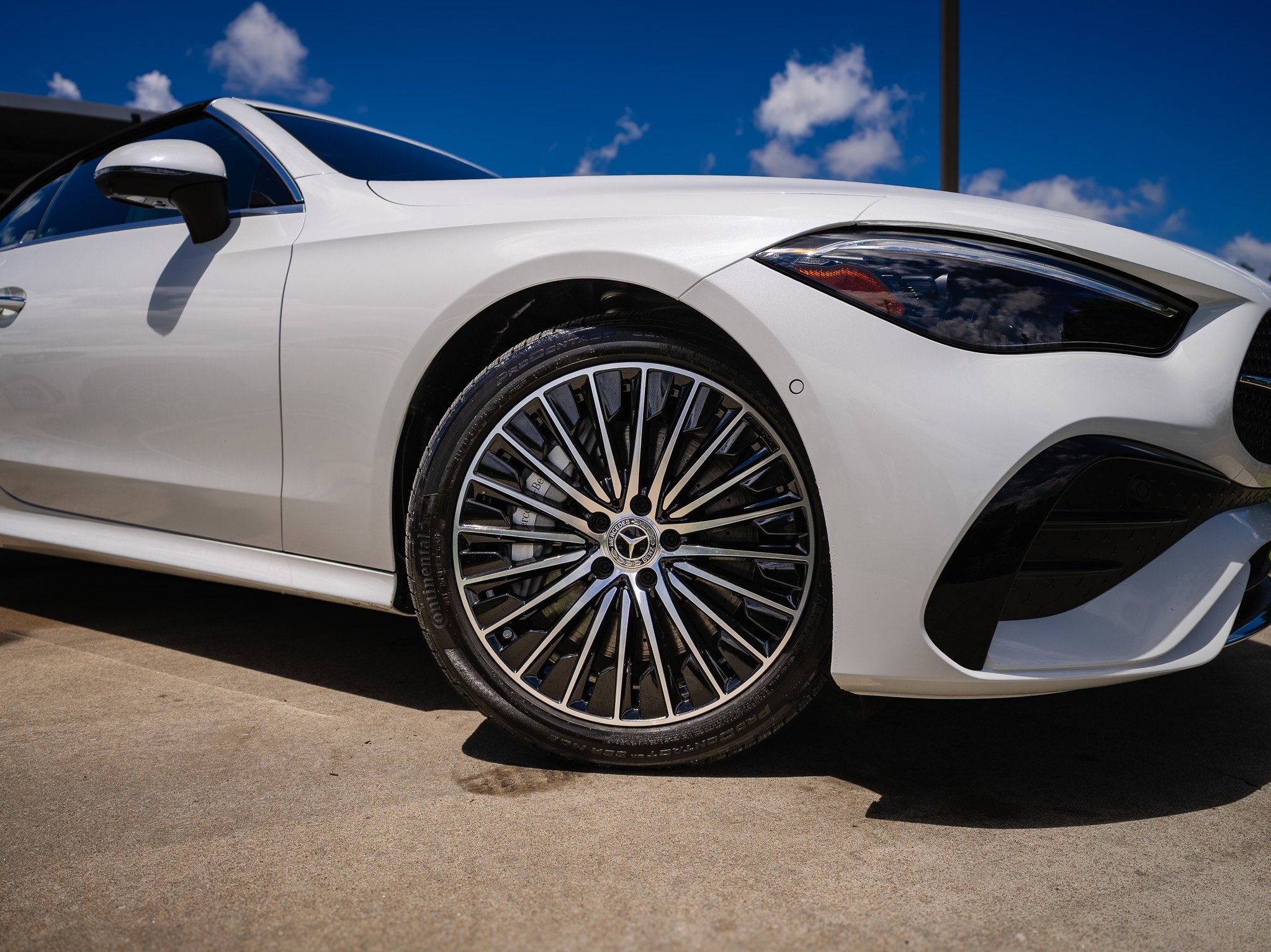 Used 2026  Mercedes-Benz  image 3