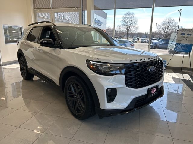 White 2025 Ford Explorer ST AWD SUV / Crossover All-Wheel Drive Automatic