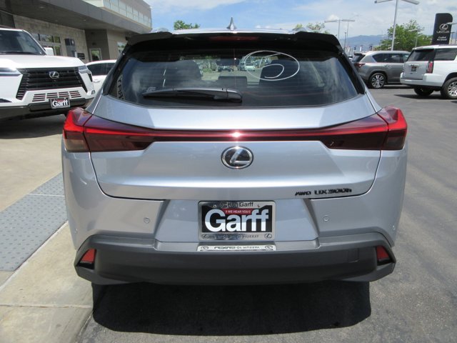 New 2026 Iridium Lexus 300h Premium image 14