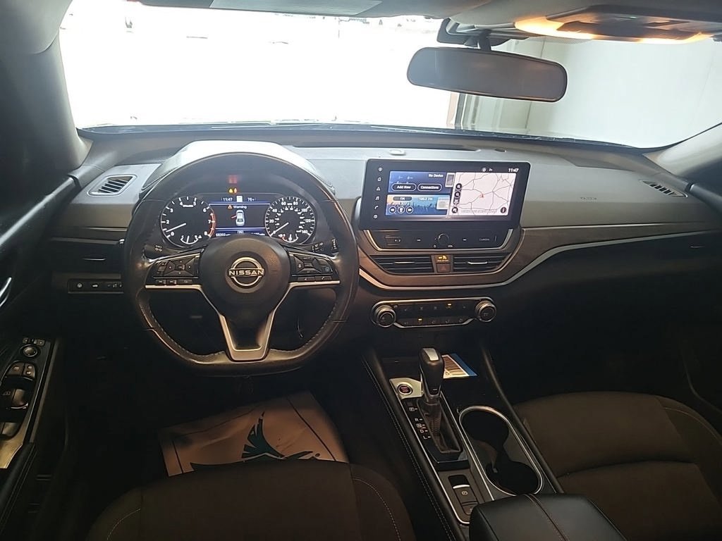 Used 2023 Black Nissan 2.5 SV image 7