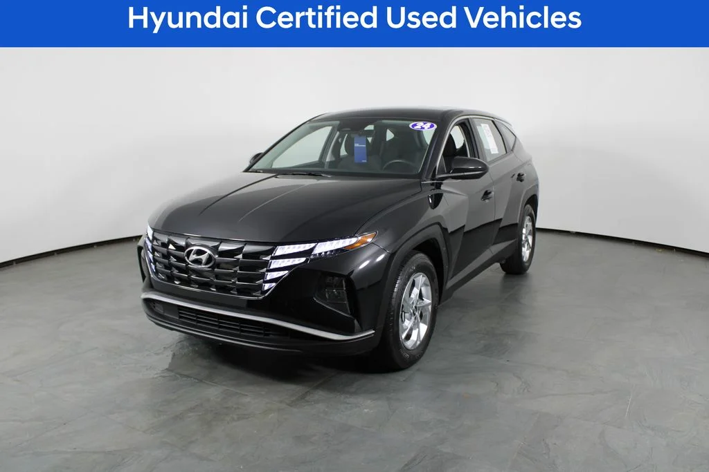 Used 2024 Black Hyundai SE image 2