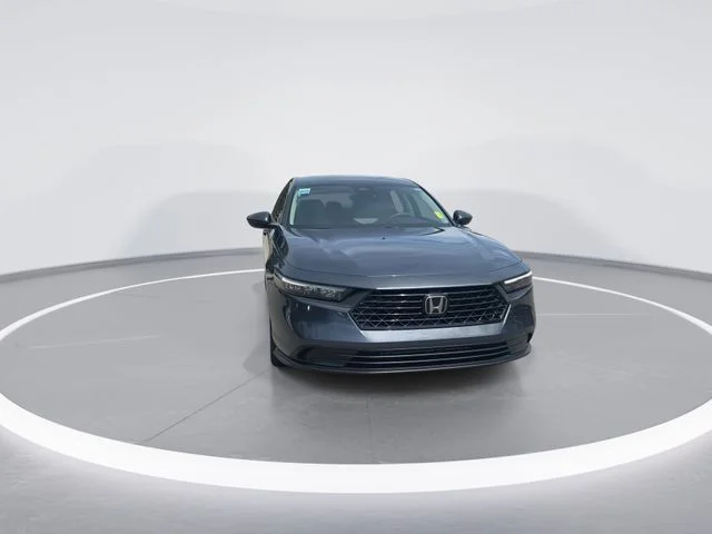 Used 2023  Honda LX image 3