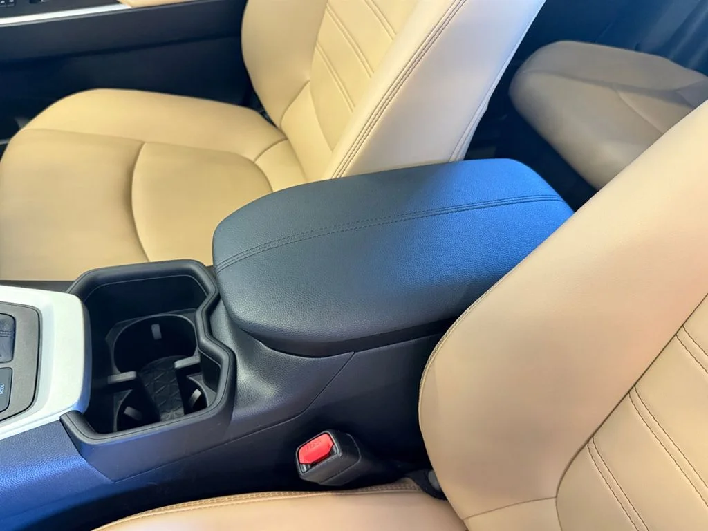 Used 2024 Black Toyota XLE Premium image 11