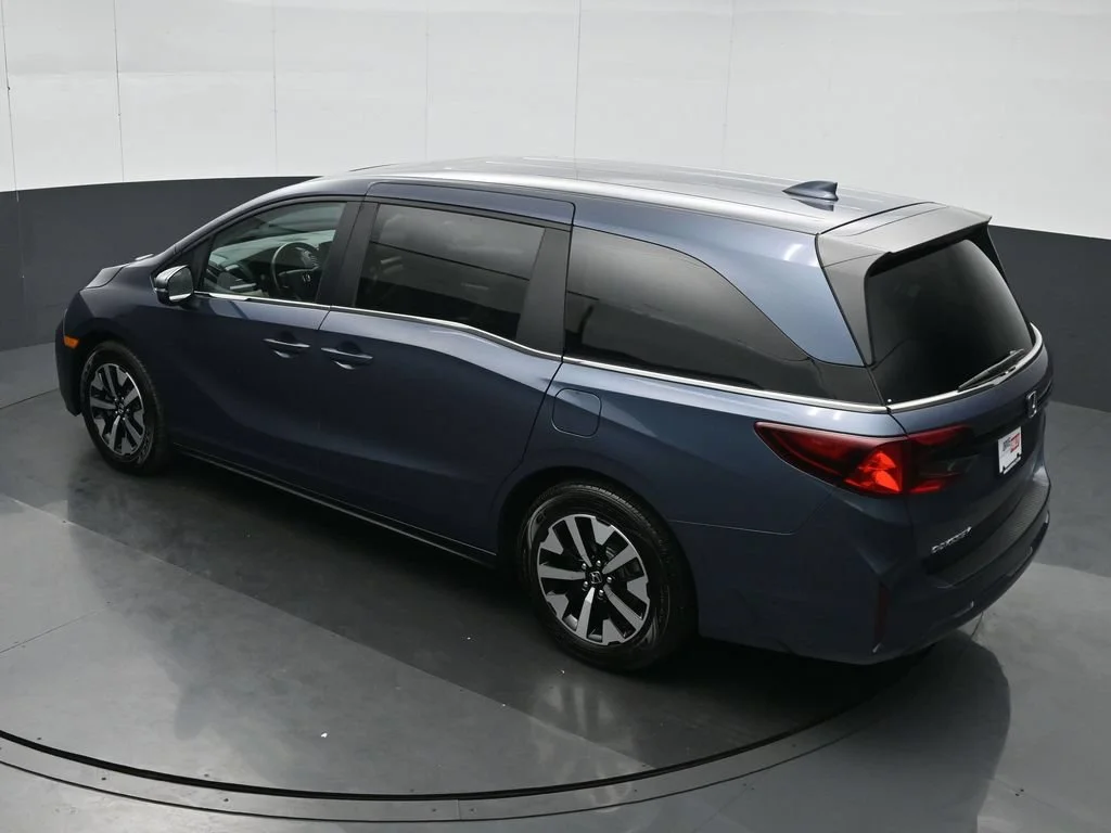 Used 2025 Black Honda EX-L image 20