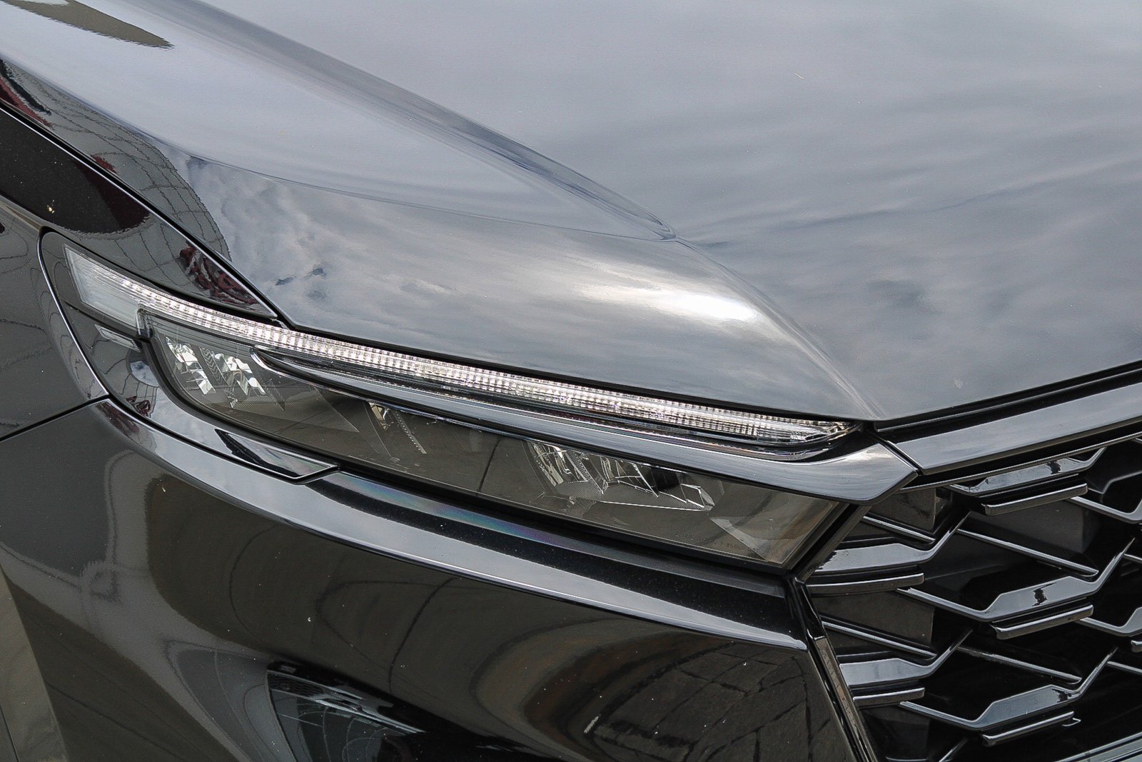 Used 2024  Honda Sport Touring image 4