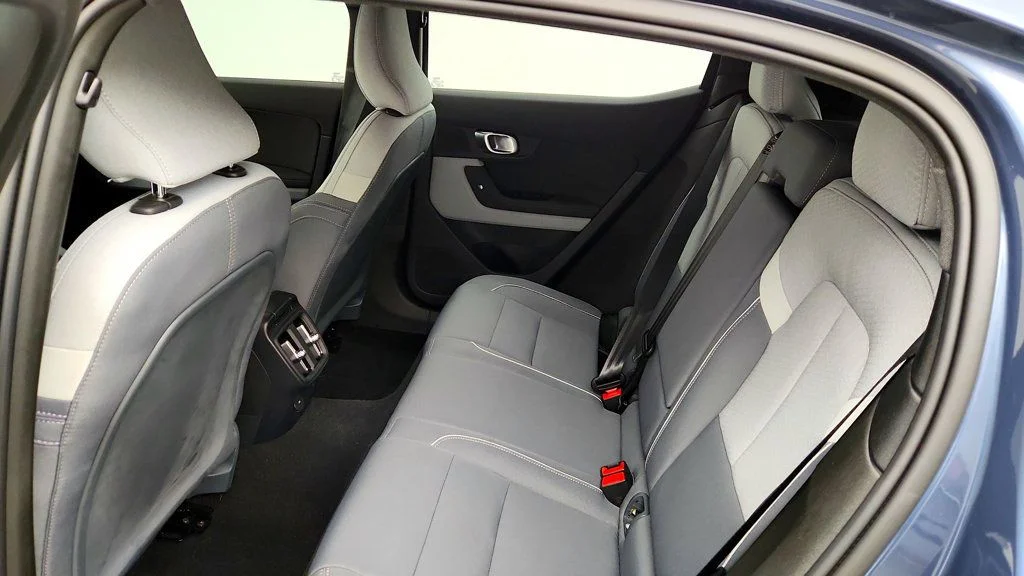 Used 2024 Midnight Metallic Polestar Long Range Dual Motor image 20