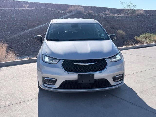 Used 2024 Chrysler Pacifica Touring L with VIN 2C4RC1BG3RR186604 for sale in Lake Havasu City, AZ