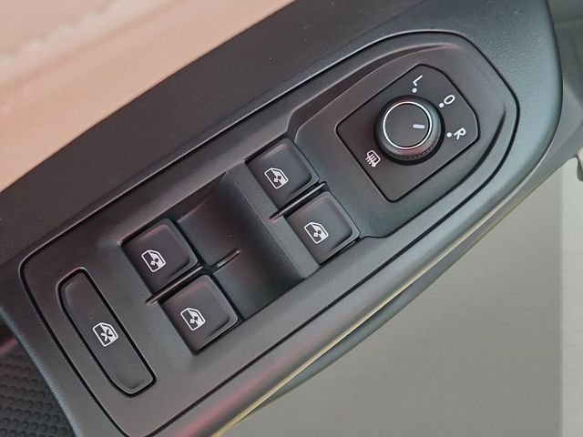 2026 Volkswagen Taos SEL - Photo 15