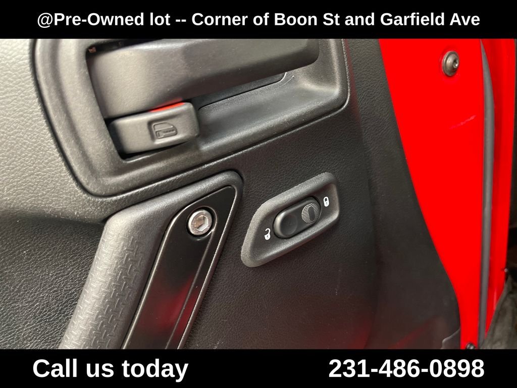 Used 2018 Red Jeep Unlimited Rubicon image 16