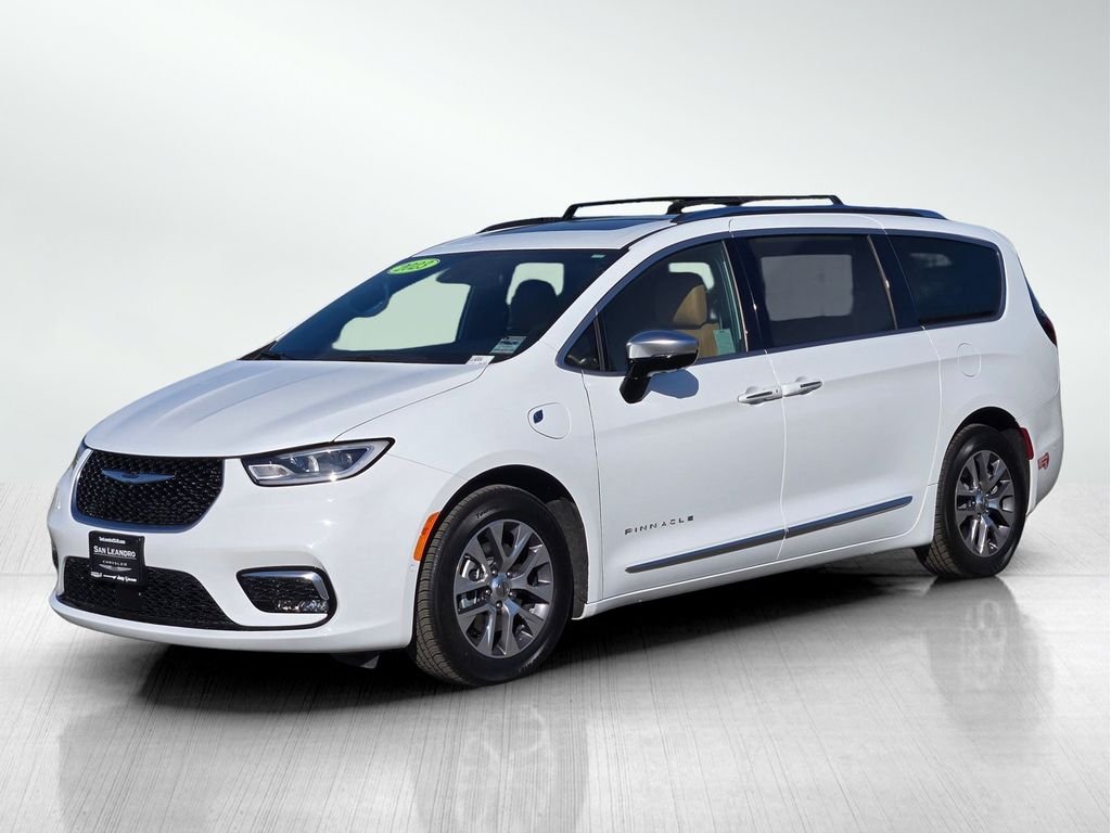 Used 2023 Bright White Clearcoat Chrysler Hybrid Pinnacle image 5