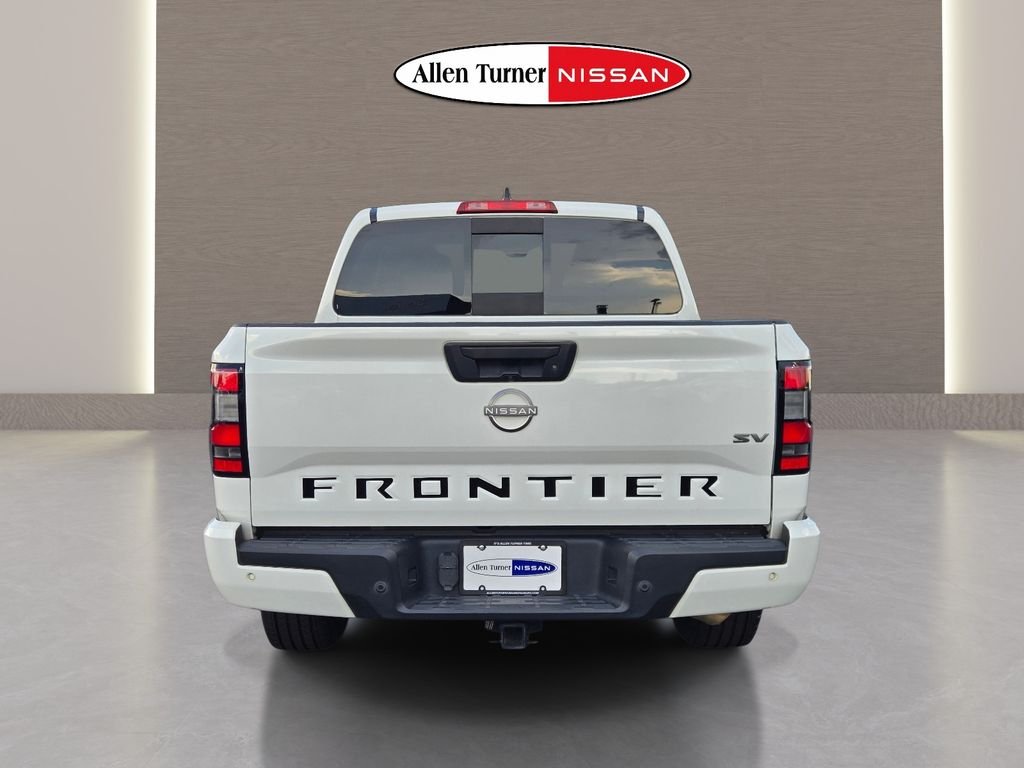 Used 2023 White Nissan SV image 7