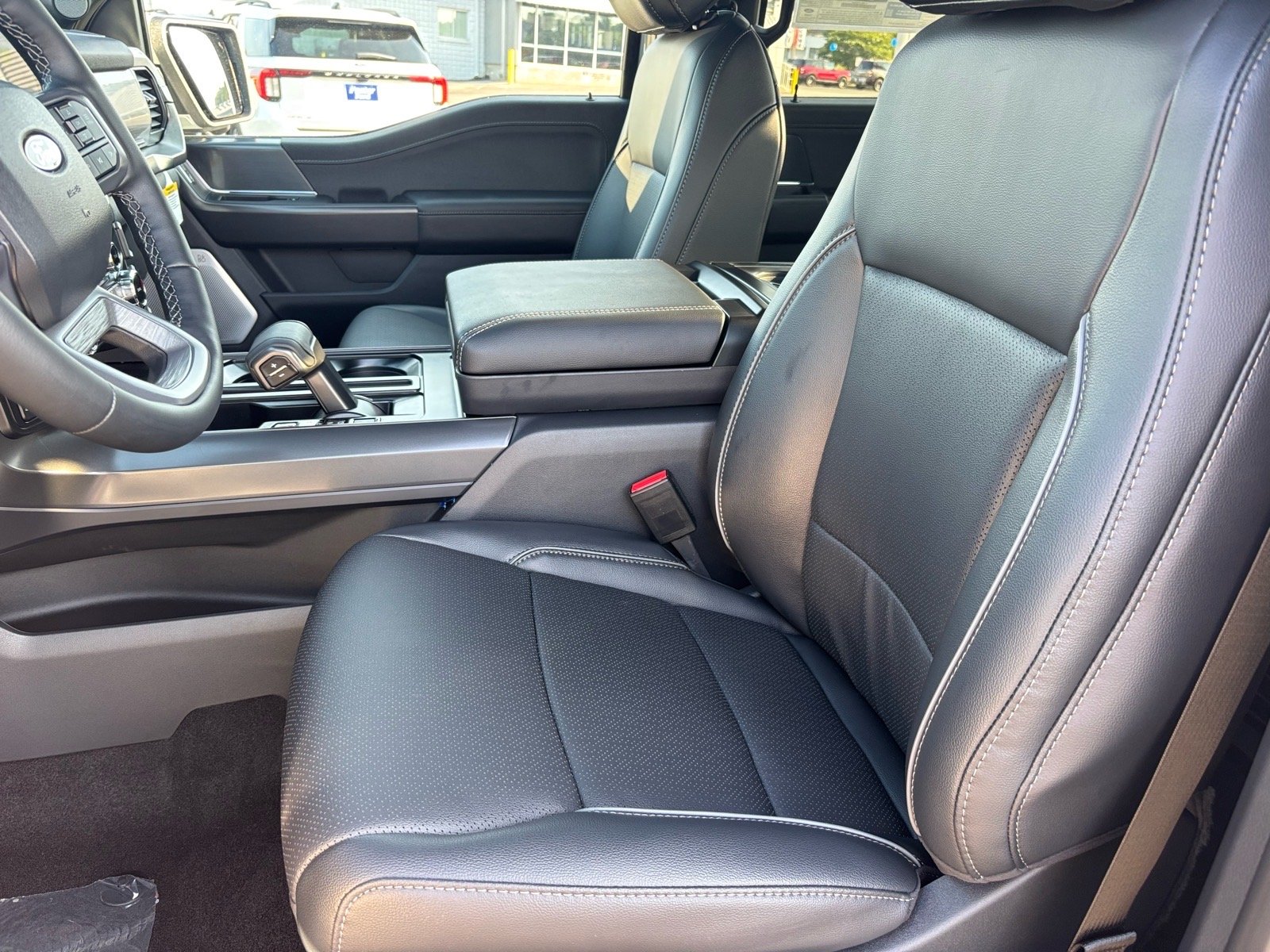 New 2026 Avalanche Ford Lariat® image 8