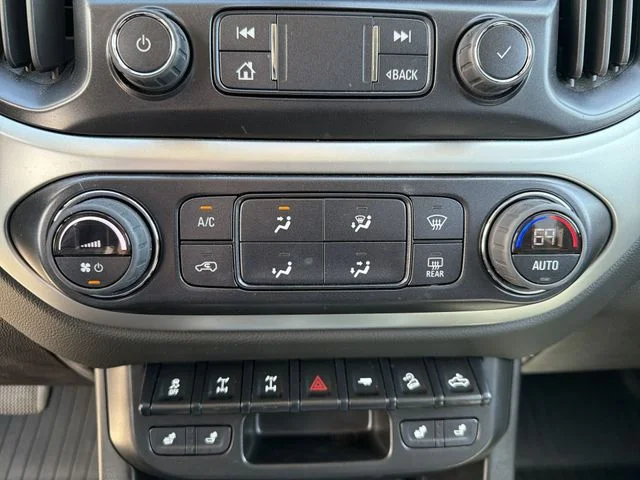 Used 2022 Gray Chevrolet ZR2 image 20