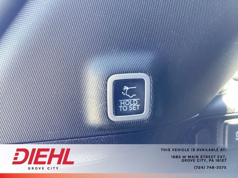 Used 2023 Silver Jeep Altitude X image 15