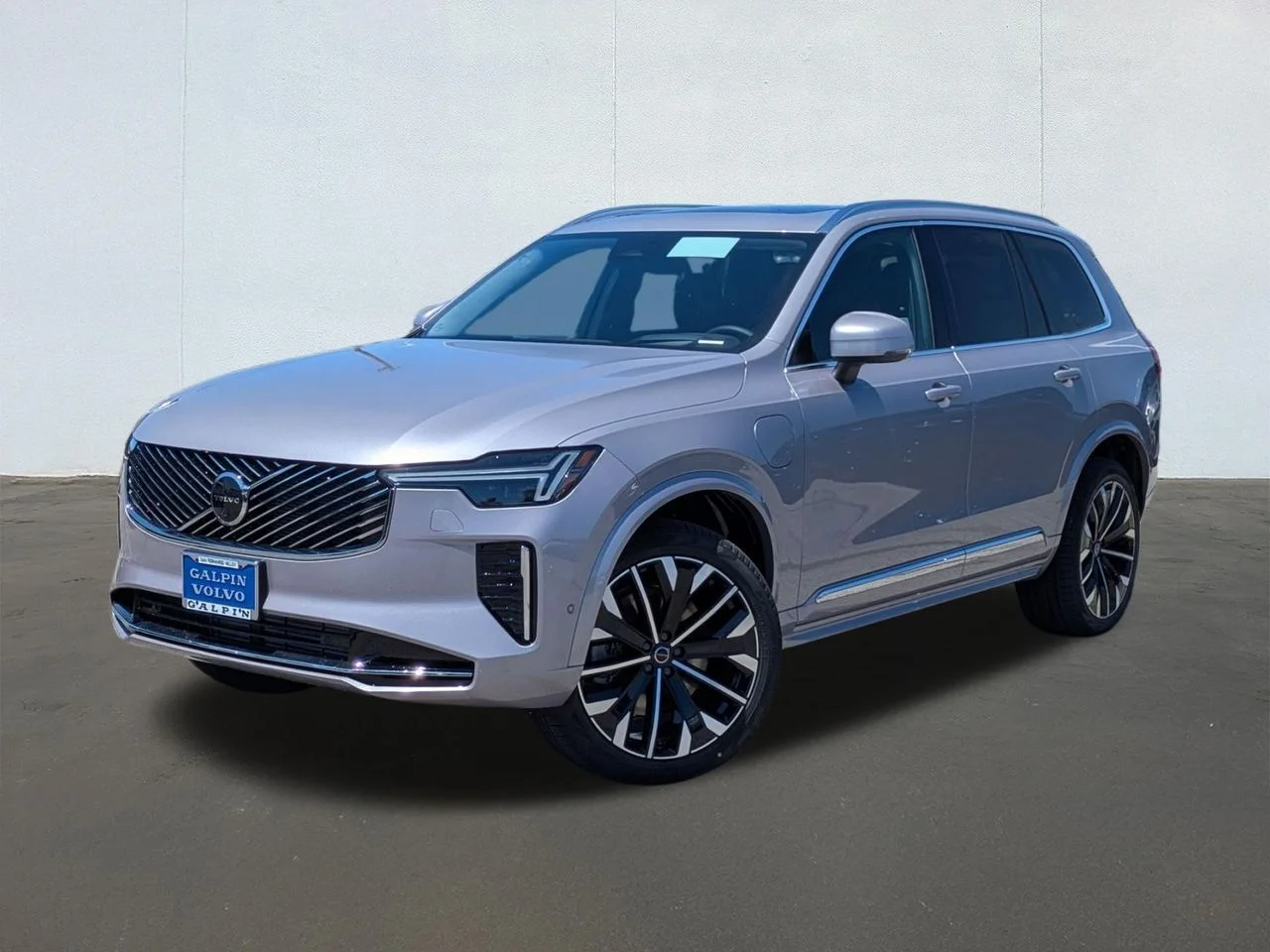 2026 Volvo XC90 T8 Recharge Ultra Bright 6-Seater 4WD's photo