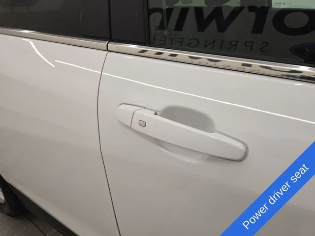 Used 2024 Summit White Chevrolet LT image 8