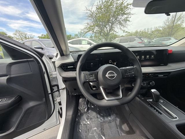 2026 Nissan KICKS S - Photo 14