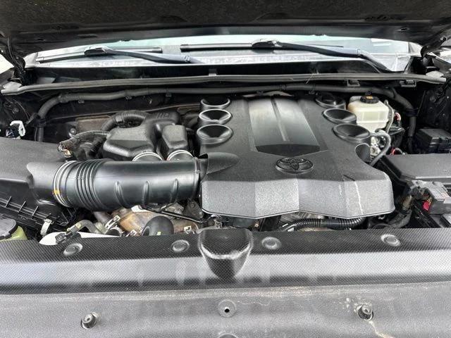 Used 2020 Gray Toyota Venture image 19
