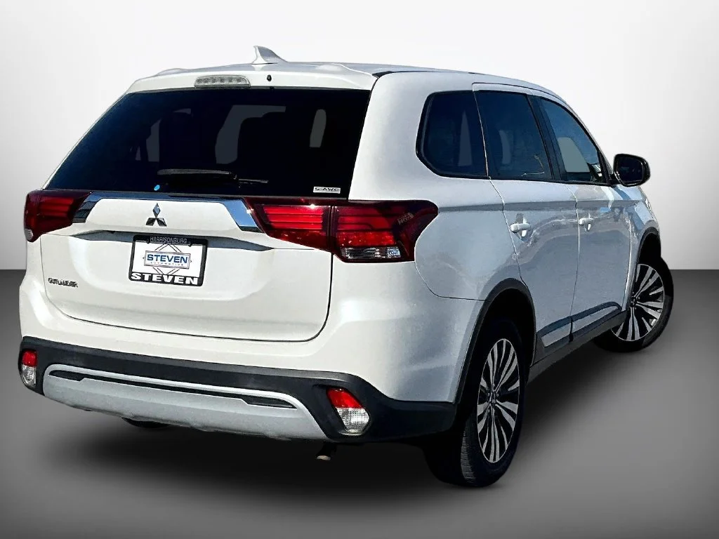 Used 2020 White Mitsubishi ES image 6