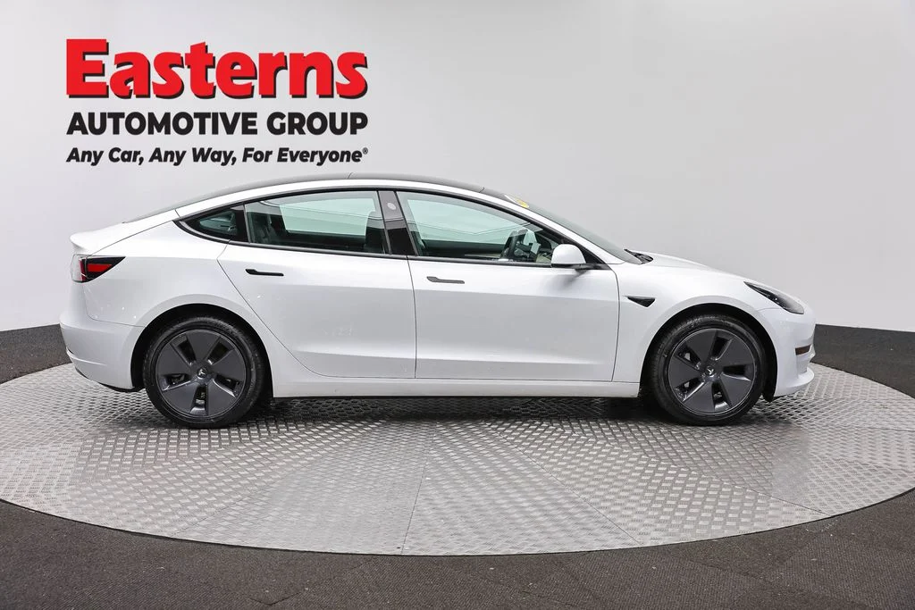 Used 2023 White Tesla Base image 4