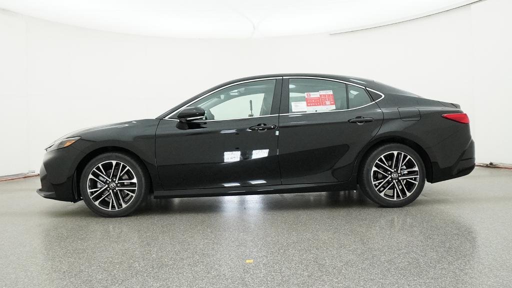 New 2026 Midnight Black Metallic Toyota XLE image 2