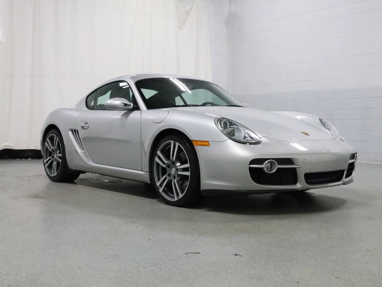 Used 2008 Arctic Silver Metallic Porsche Cayman image 13