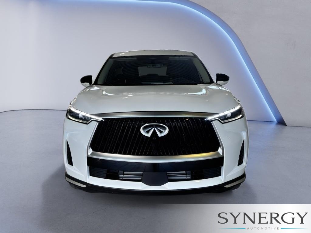 New 2027 RADIANT WHITE INFINITI Pure FWD image 3