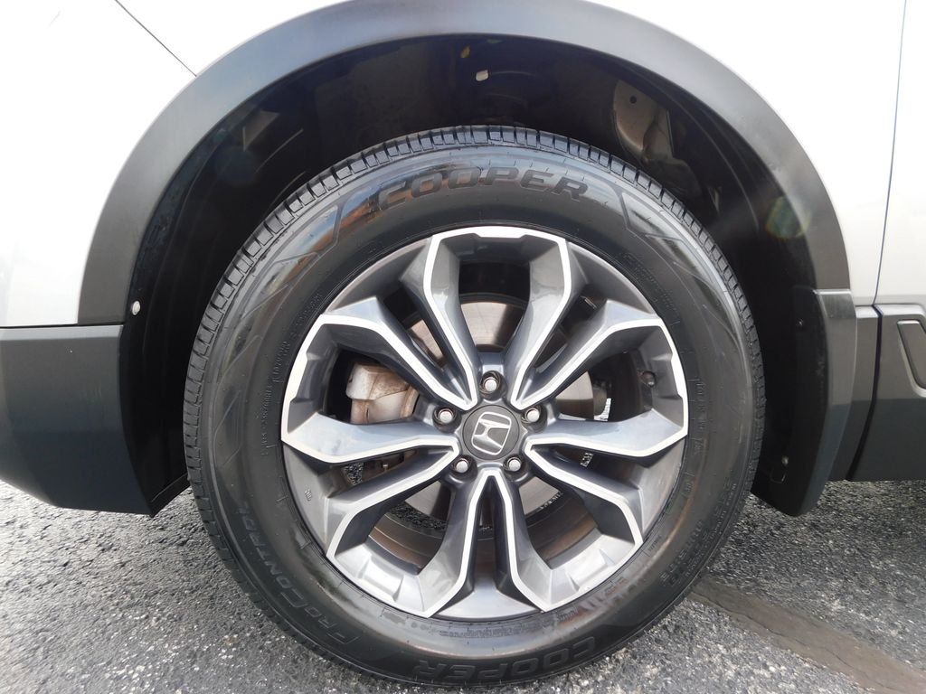 Used 2022 Silver Honda EX image 10