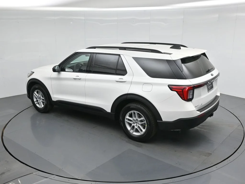 New 2026 Star White Metallic Tri-Coat Ford Active image 43