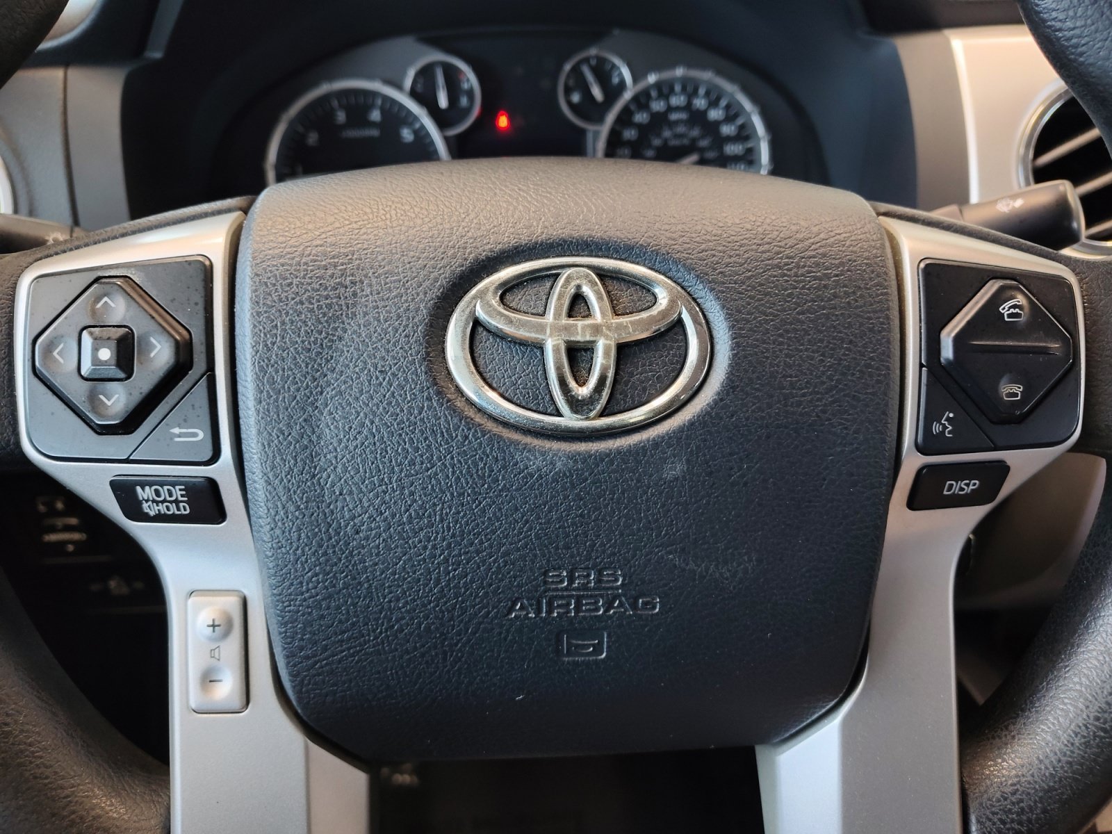 Used 2014 Silver Sky Metallic Toyota SR5 image 17