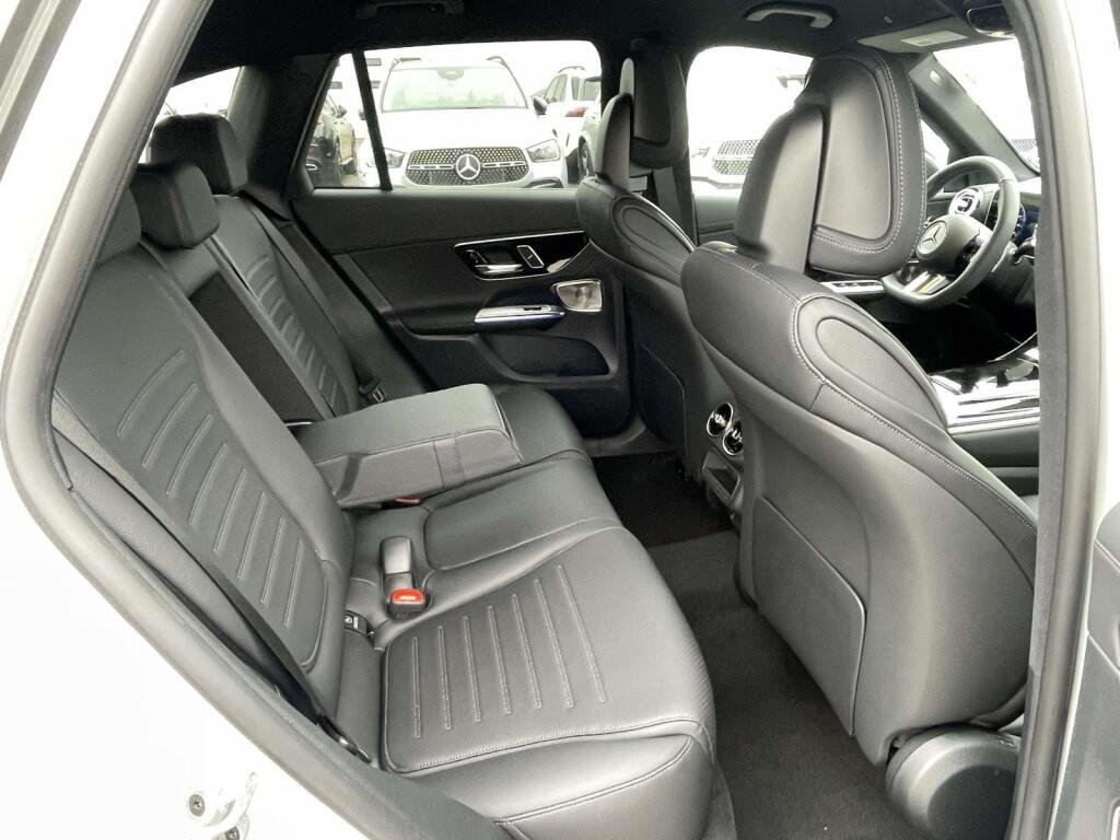 New 2026 MANUFAKTUR Alpine Grey Mercedes-Benz GLC 300 image 22