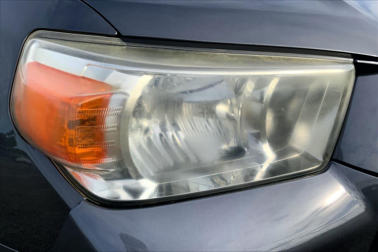 Used 2013 Magnetic Gray Metallic Toyota Limited image 27