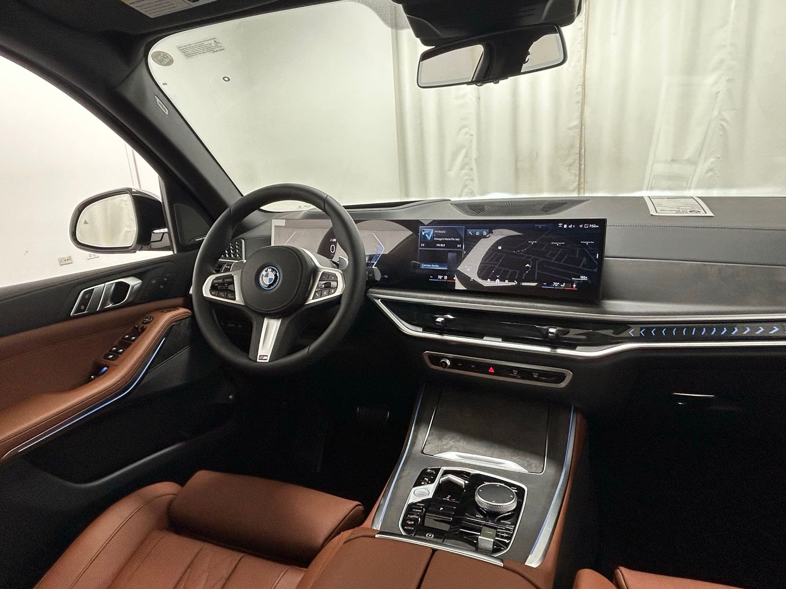New 2026 Mineral White Metallic BMW xDrive50e image 10