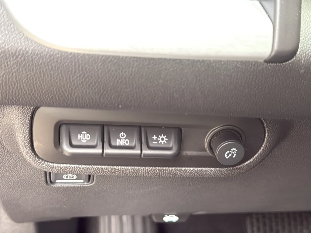 Used 2022 Blue GMC SLT image 20