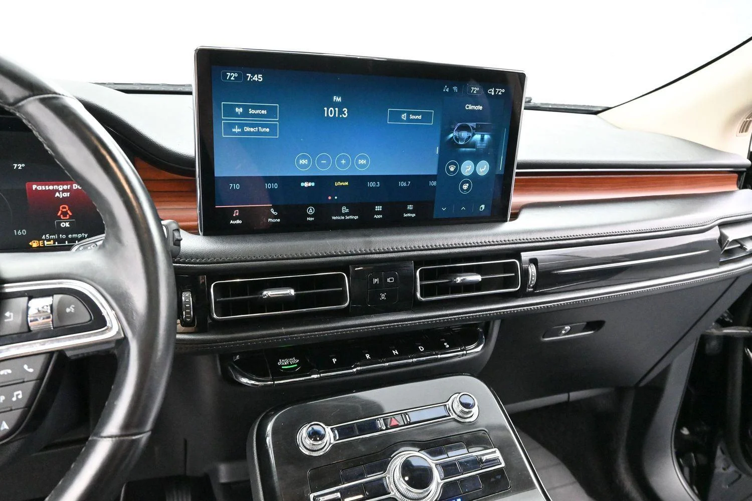 Used 2022 Infinite Black Lincoln Reserve image 18