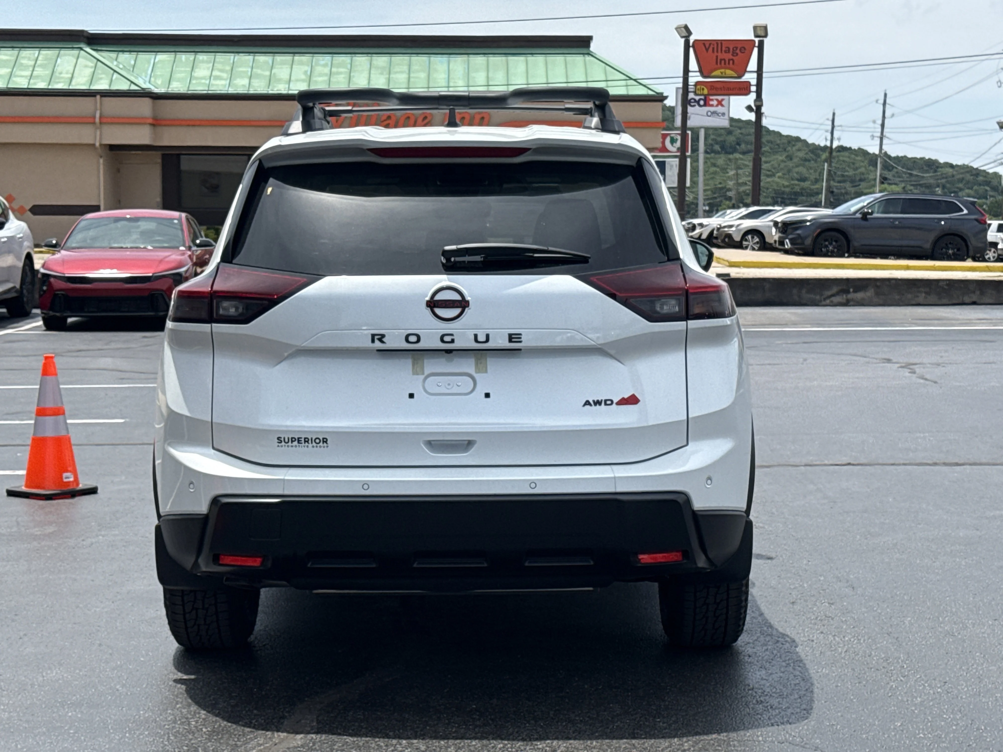 New 2026 Everest White Pearl Tricoat Nissan Rock Creek AWD image 4