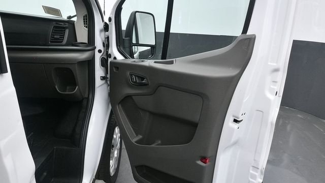 Used 2025 White Ford Base image 17