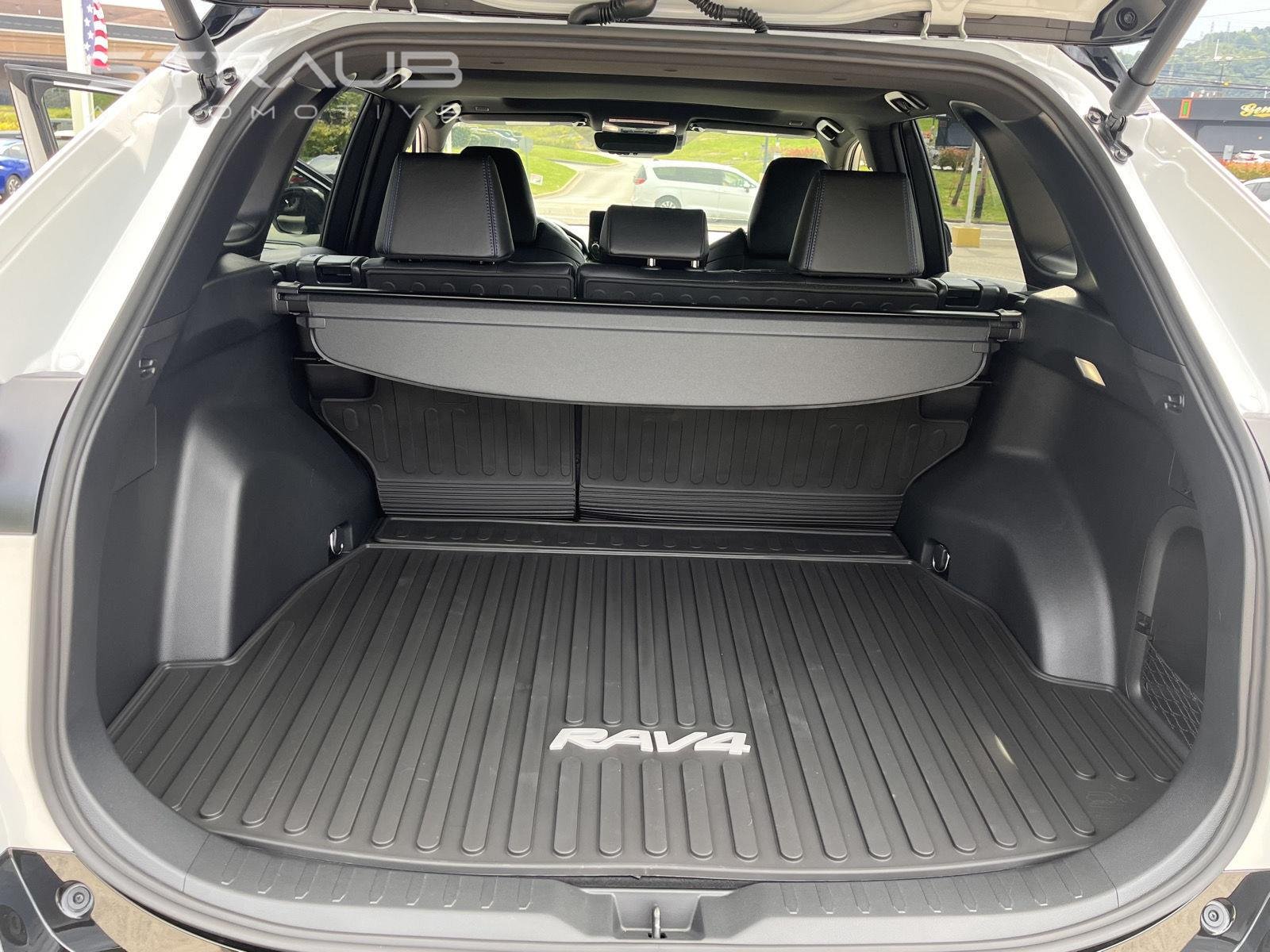Used 2017 Blizzard Pearl Toyota Limited image 16