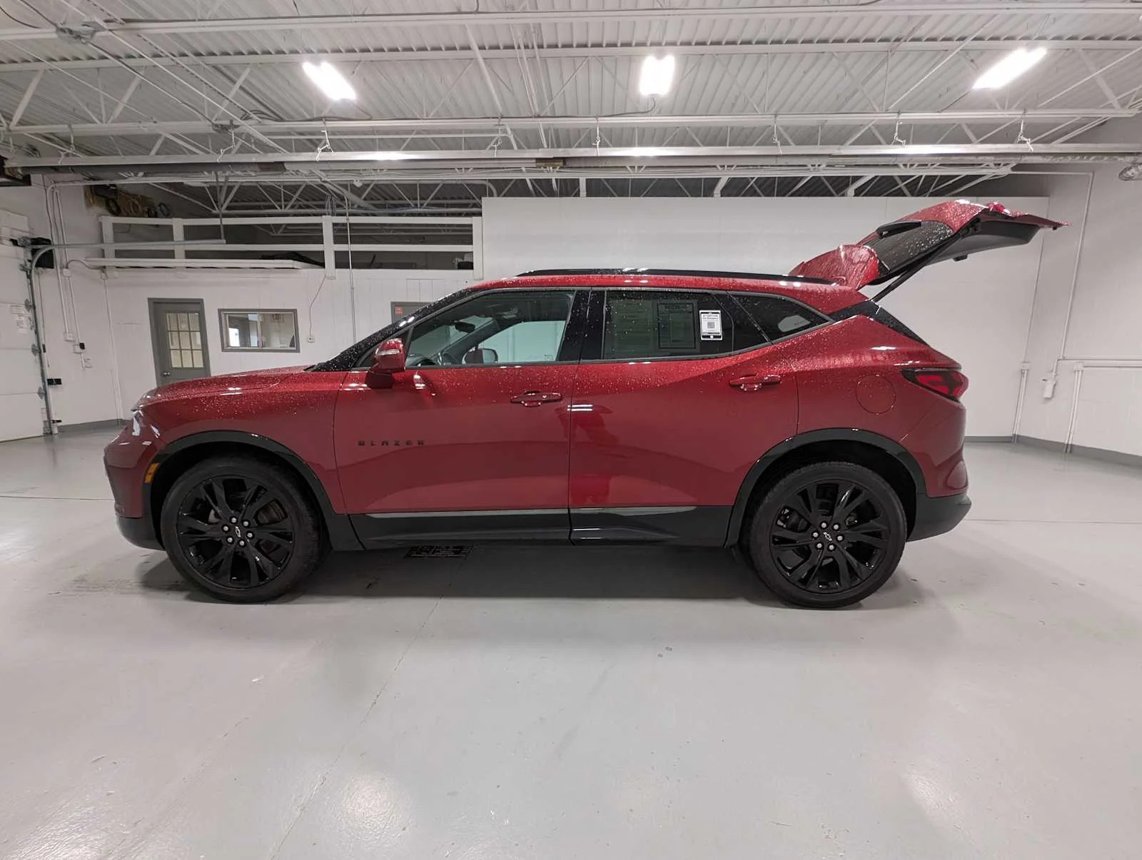 Used 2019 Cajun Red Tintcoat Chevrolet RS image 12