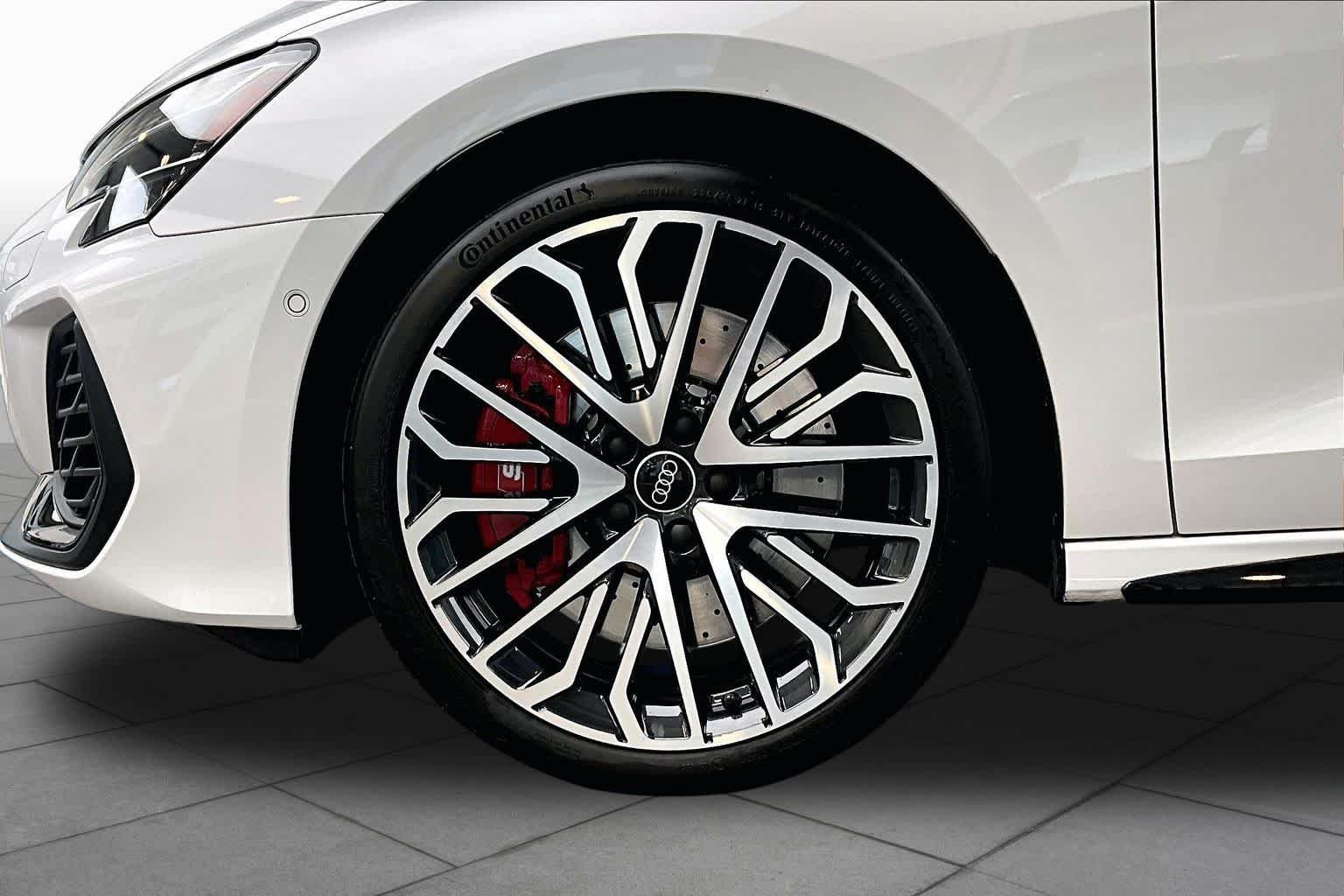 Used 2025 Glacier White Metallic Audi Premium Plus image 9