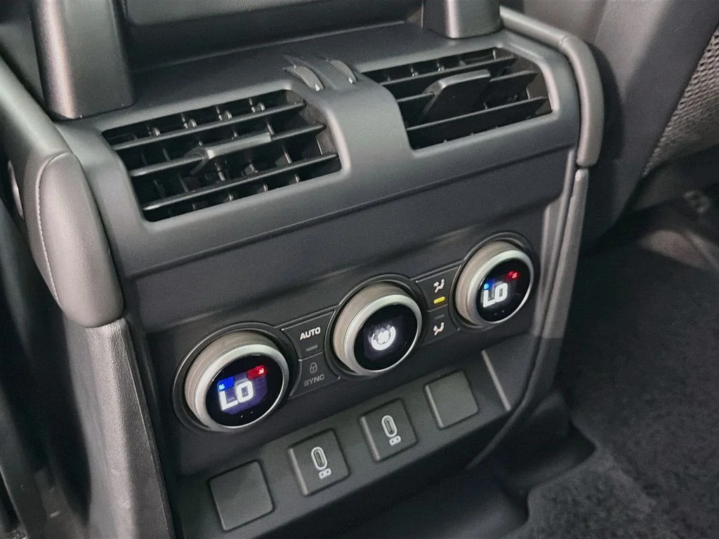 New 2026 Borasco Grey Land Rover X-Dynamic SE image 27