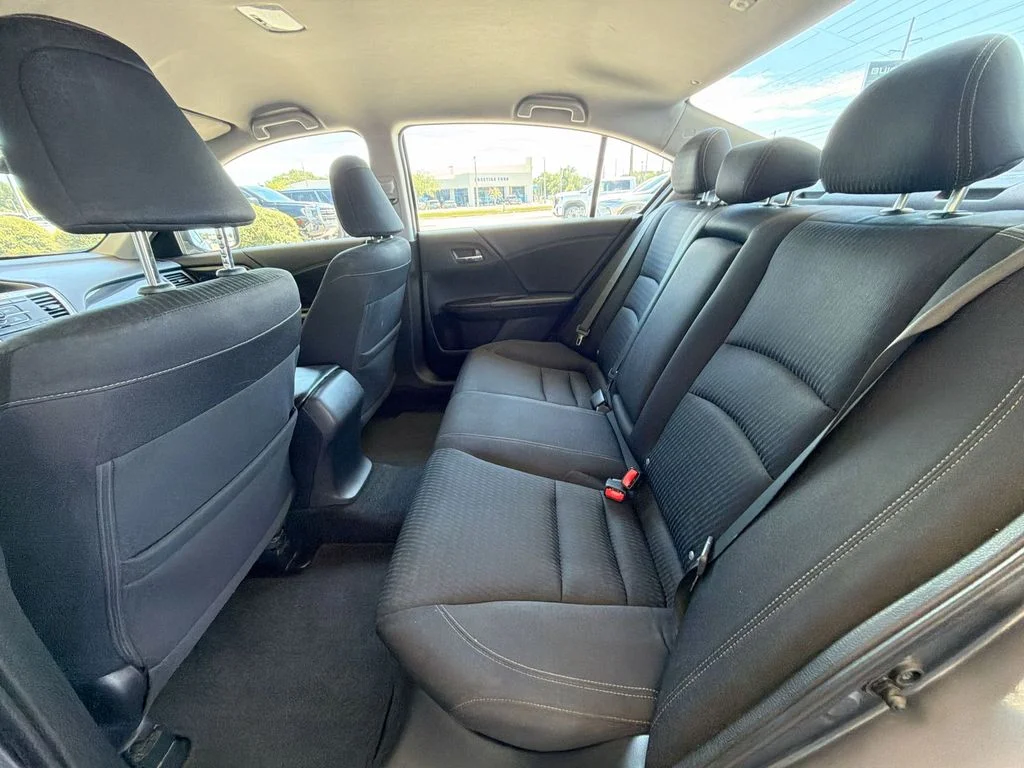 Used 2015  Honda Sport image 24