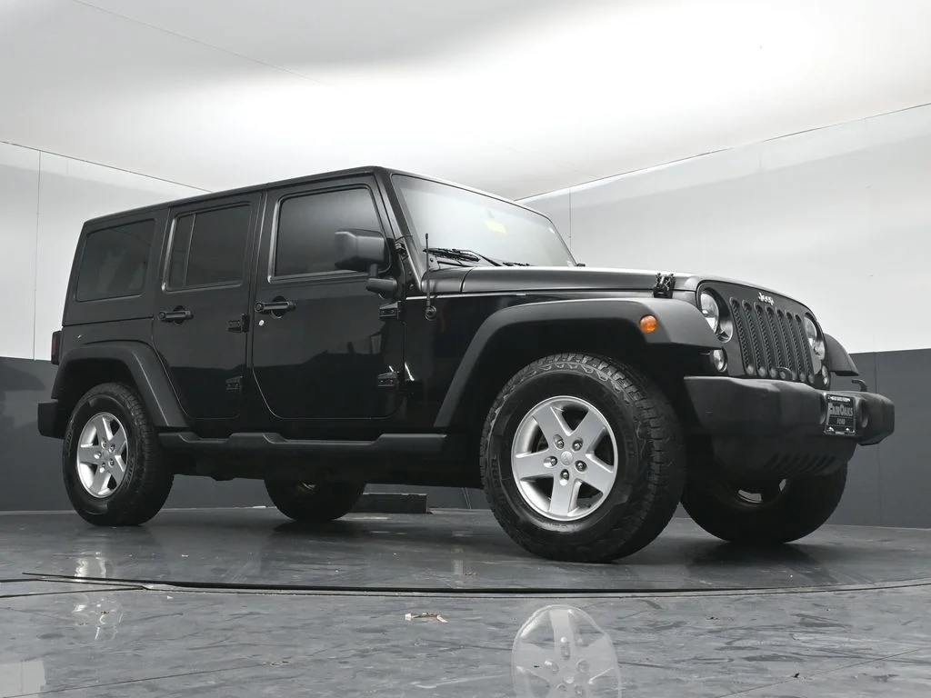Used 2015 Black Jeep Unlimited Sport image 34