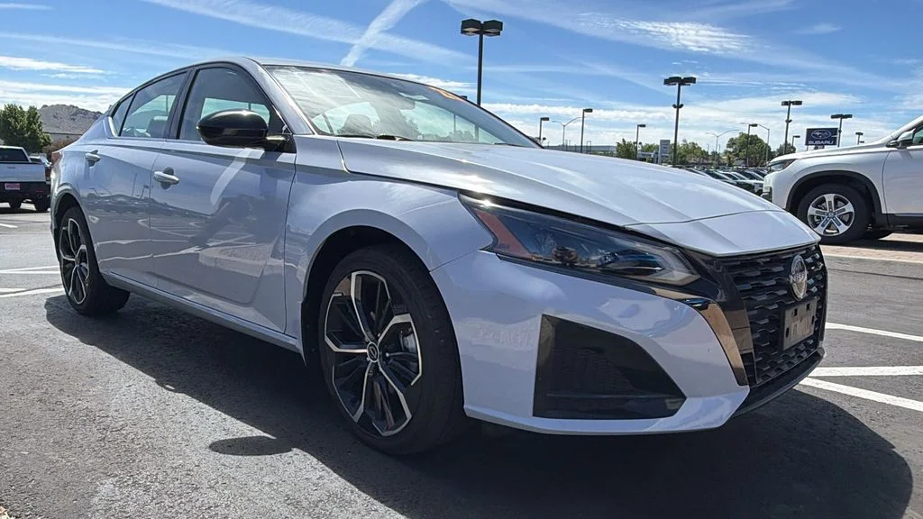 2023 Nissan Altima 2.5 SR AWD's photo