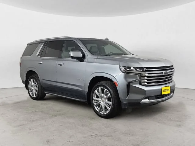 Used 2023 Gray Chevrolet High Country image 3