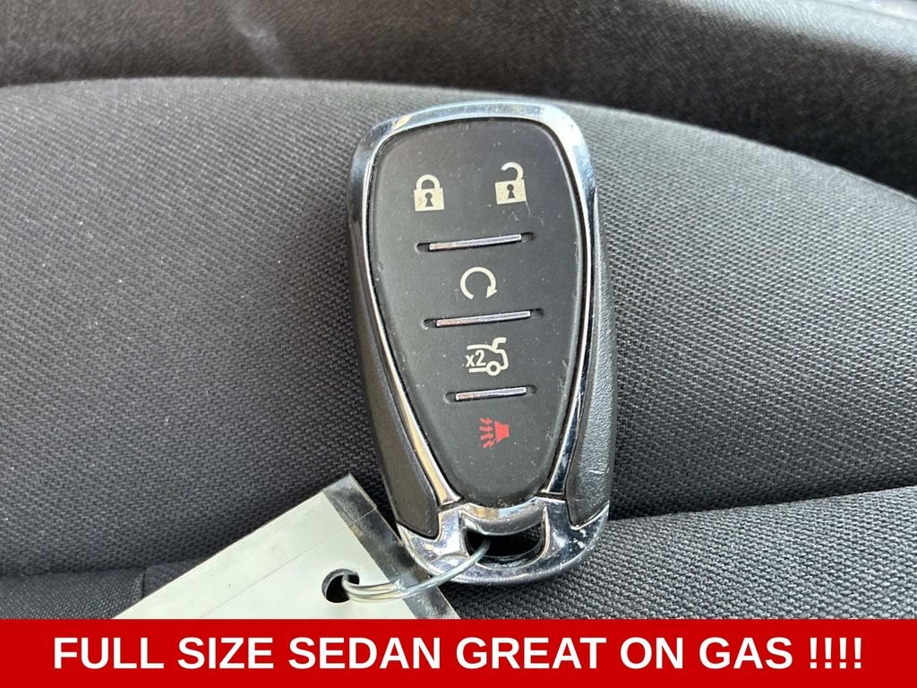 Used 2024 Gray Chevrolet LT image 10
