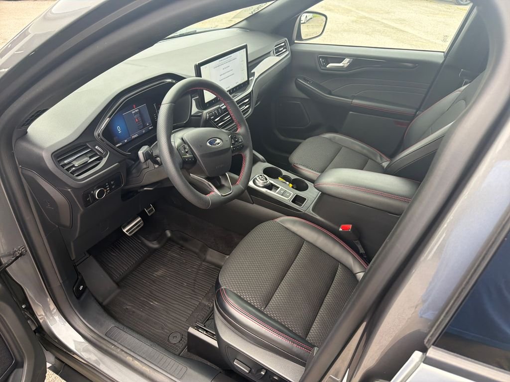 Used 2024 Gray Ford ST-Line image 16
