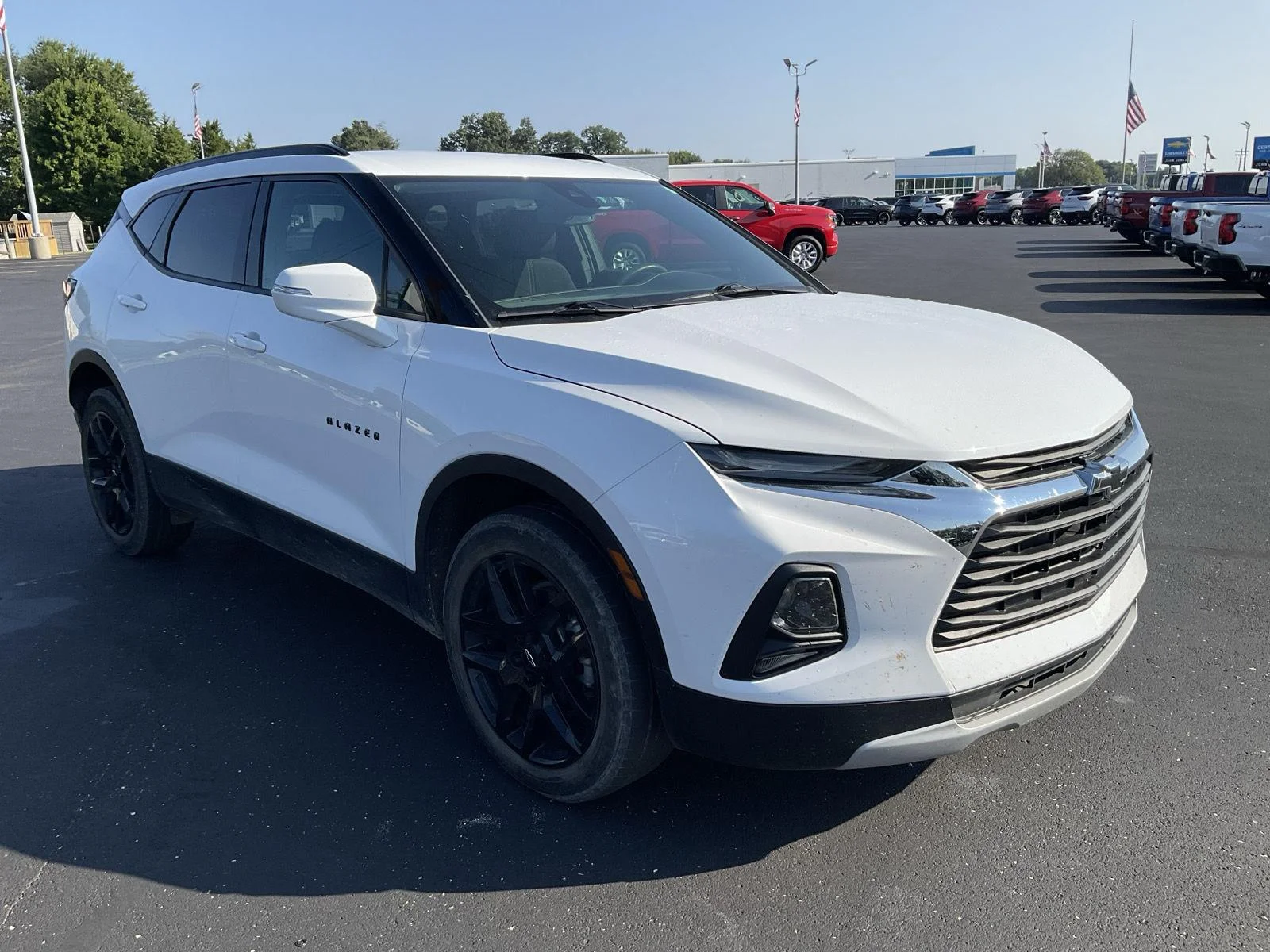 Used 2022 Summit White Chevrolet LT image 3
